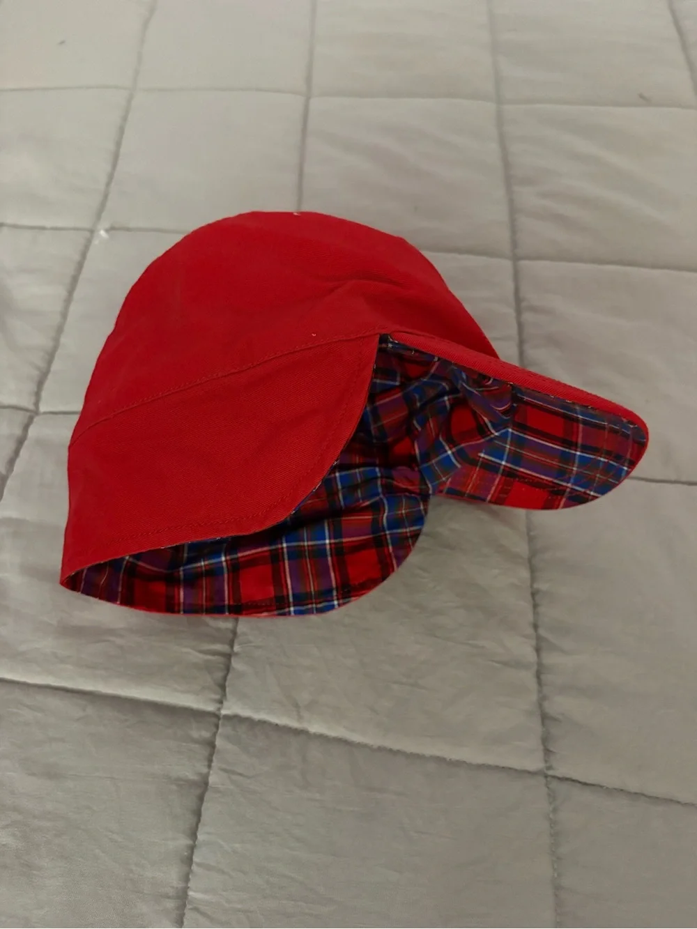 New without tags, Crazy 8 plaid/red hat for toddlers, size 4T-5T